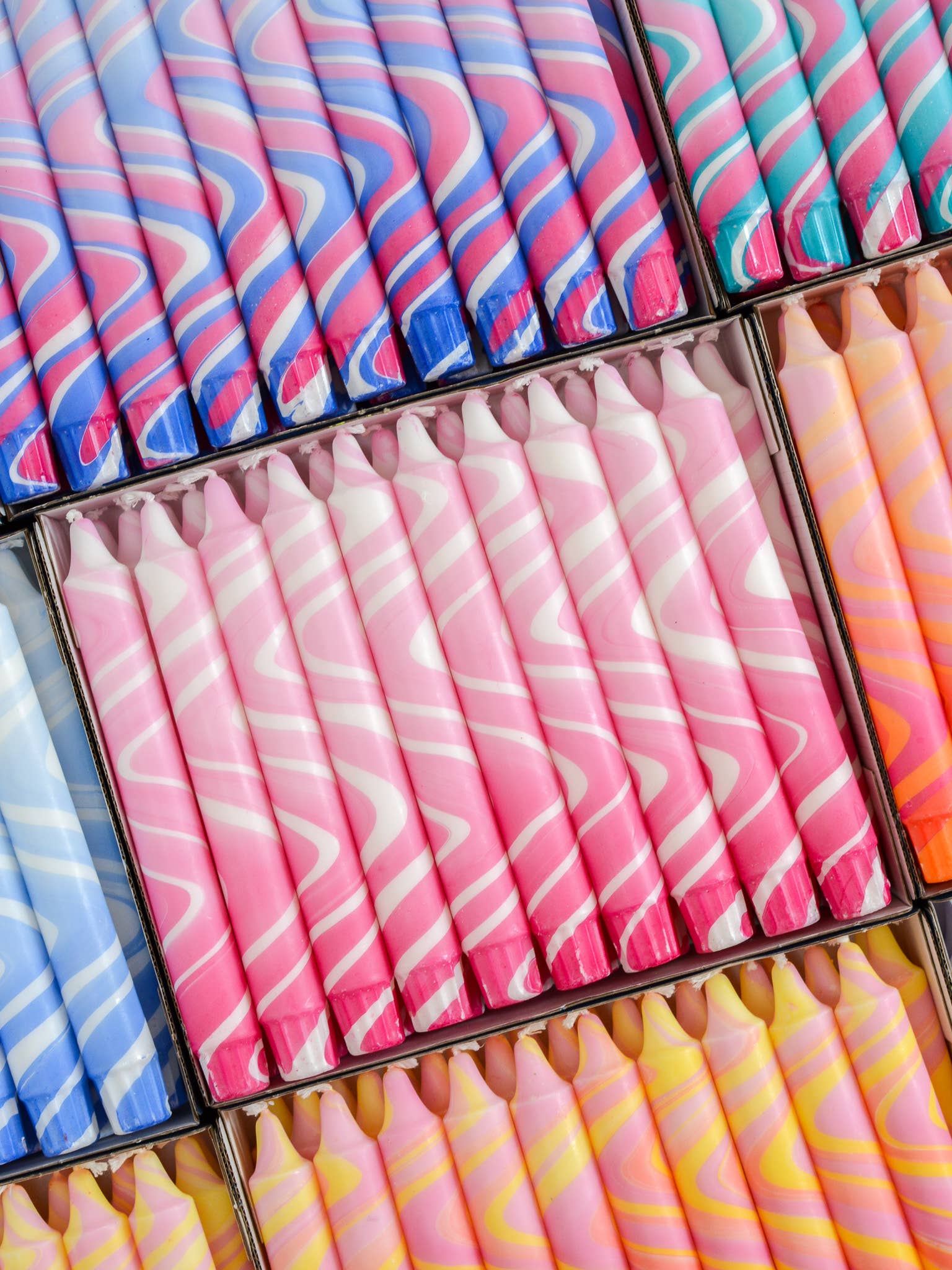 Nordtrice - Wholesale Tapered Candle/Candlestick - Summer Marble Candles - Pink1