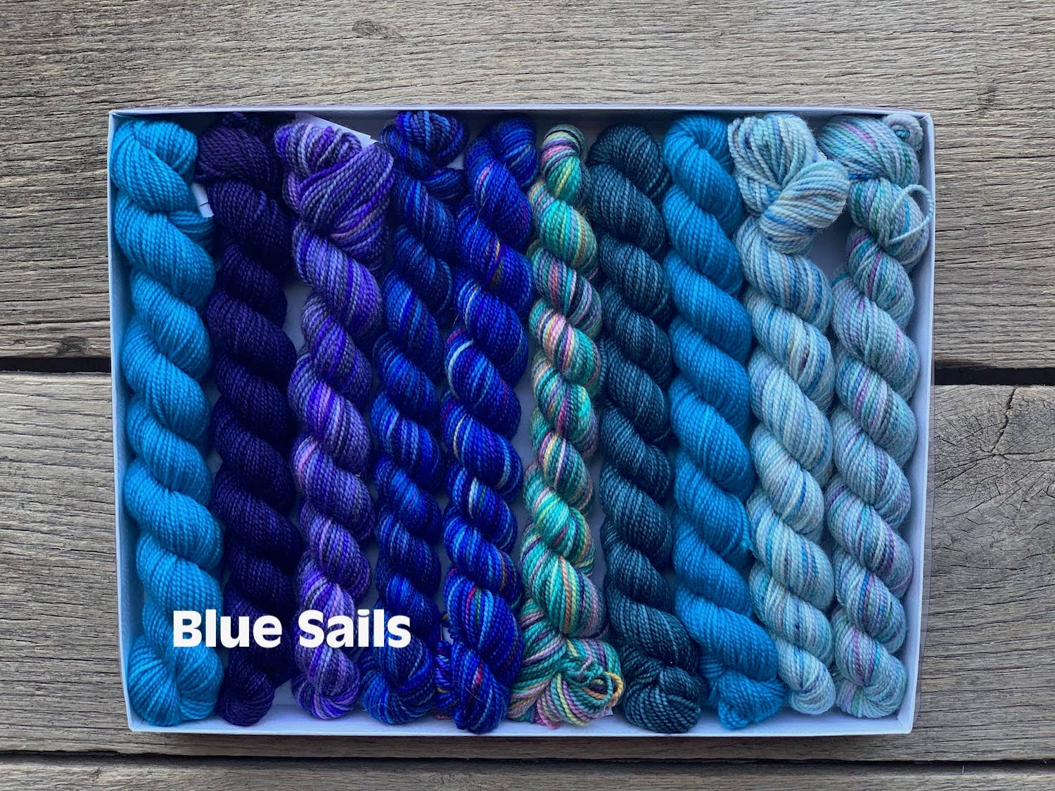 Koigu Wool Designs - Vente Fils à tricoter - Coffret de laine Koigu Pencil Box groupe 111