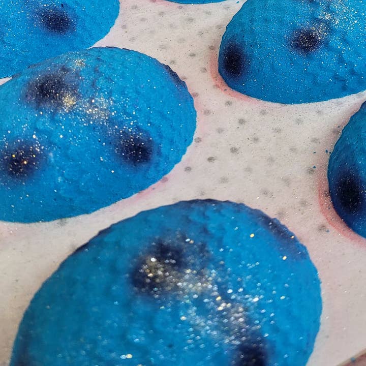 Essentially NOLA Soap Works - Wholesale Bath Bomb/Fizz - Hatch a Groovy Bath Time with Dino Egg Bath Bombs
