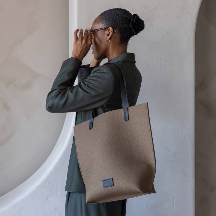 Graf Lantz - Wholesale Tote Bag - Women's - Hana Merino Wool Tote - Cumin Black2