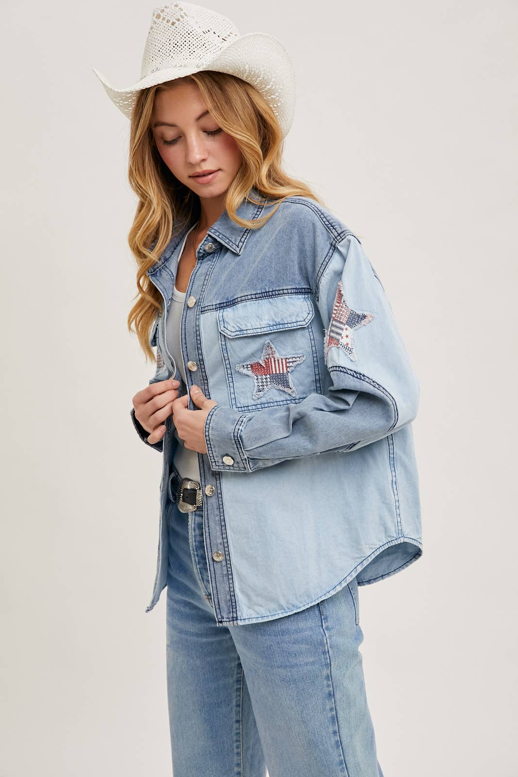 DENIM CAMICIA GIACCA PATCHWORK CON STELLA IN DENIM WESTERN - 4 LUGLIO in vendita all'ingrosso su Faire6