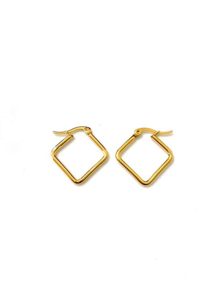 Square Gold for wholesale by Cassette Barcelona