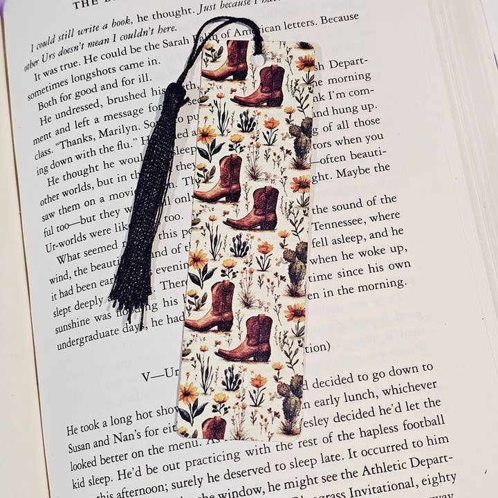 Westliche Cowboy-Stiefel - Dünnes Lesezeichen aus Acryl mit Hülle für den Großhandel von Jedi Woods LLC