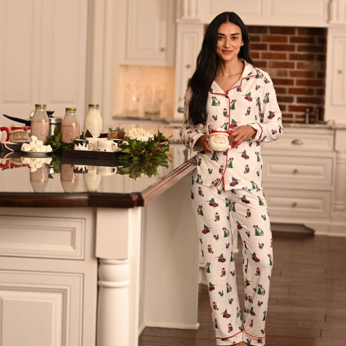 Sugar Bee Clothing - Vendita all'ingrosso Completo pigiama - Bambini - Pigiama natalizio 2024 - Natale in fattoria - Button Down1