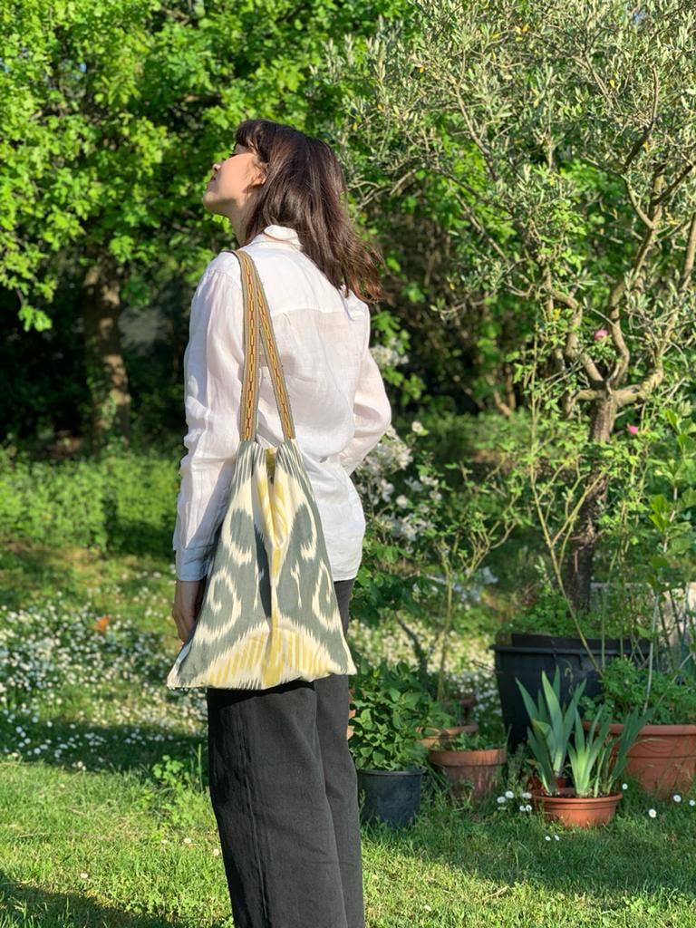 various colors ikat fabric shopper for wholesale on Faire7