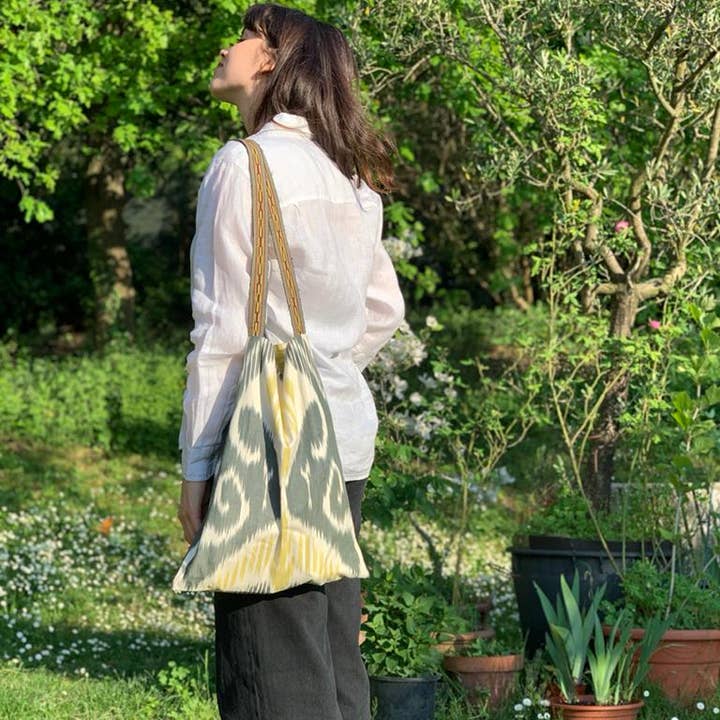 various colors ikat fabric shopper for wholesale on Faire7