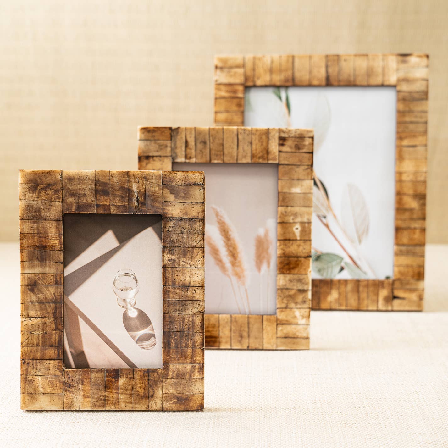 India Handicrafts Inc - Vente Cadres photos - Cadre en blocs d'os antique1