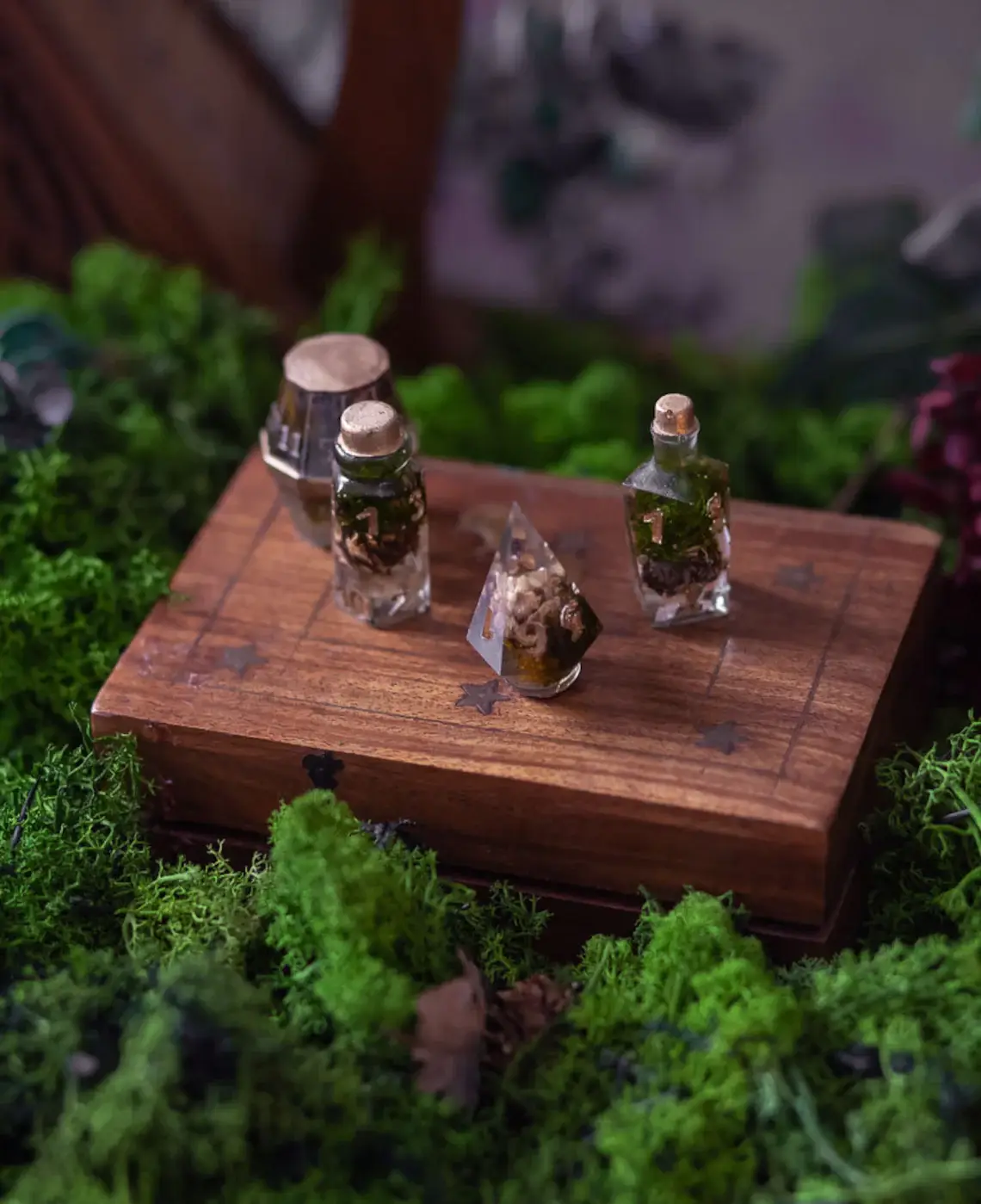 Costurero Real - Vendita all'ingrosso Dadi - Set di dadi Potion dices Druid Nature Elven moss & pinecone1