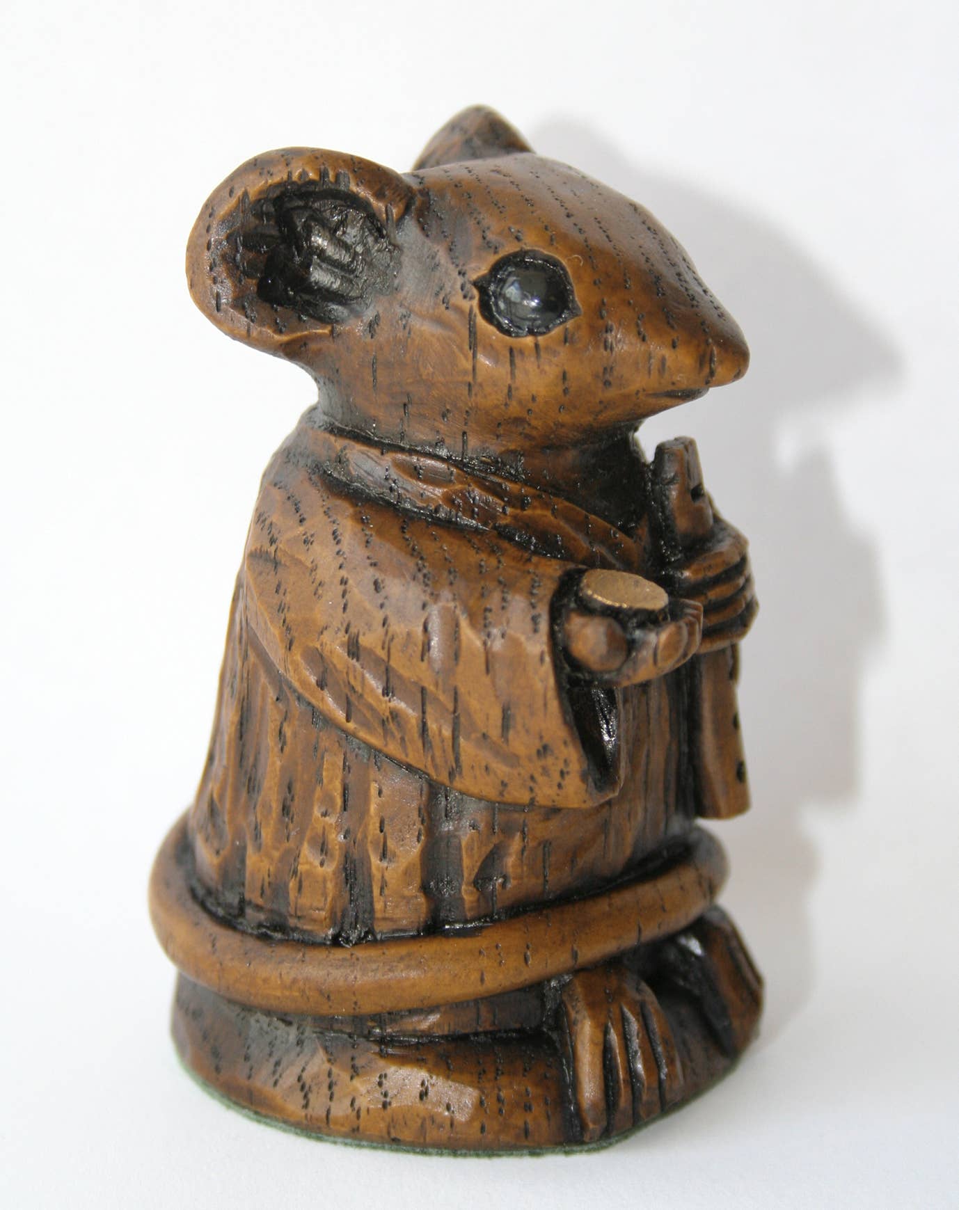 Oakapple Designs Ltd - Wholesale Decorative Figurine - Church Mouse Busking. Reproduction carving Ornament Gift.3