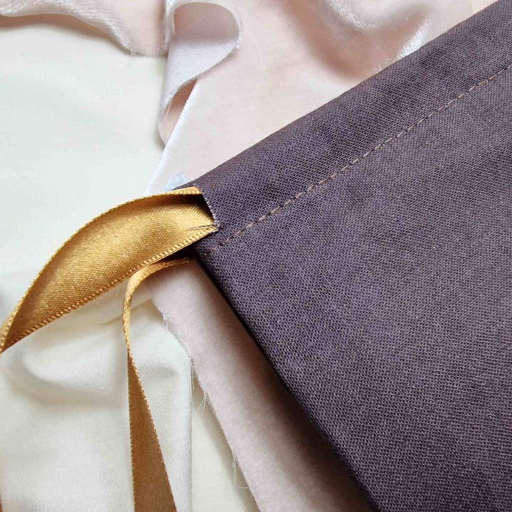 Six Acre Meadow – wholesale Gift bag – Handmade & Reusable Thanksgiving Gift Pouch6