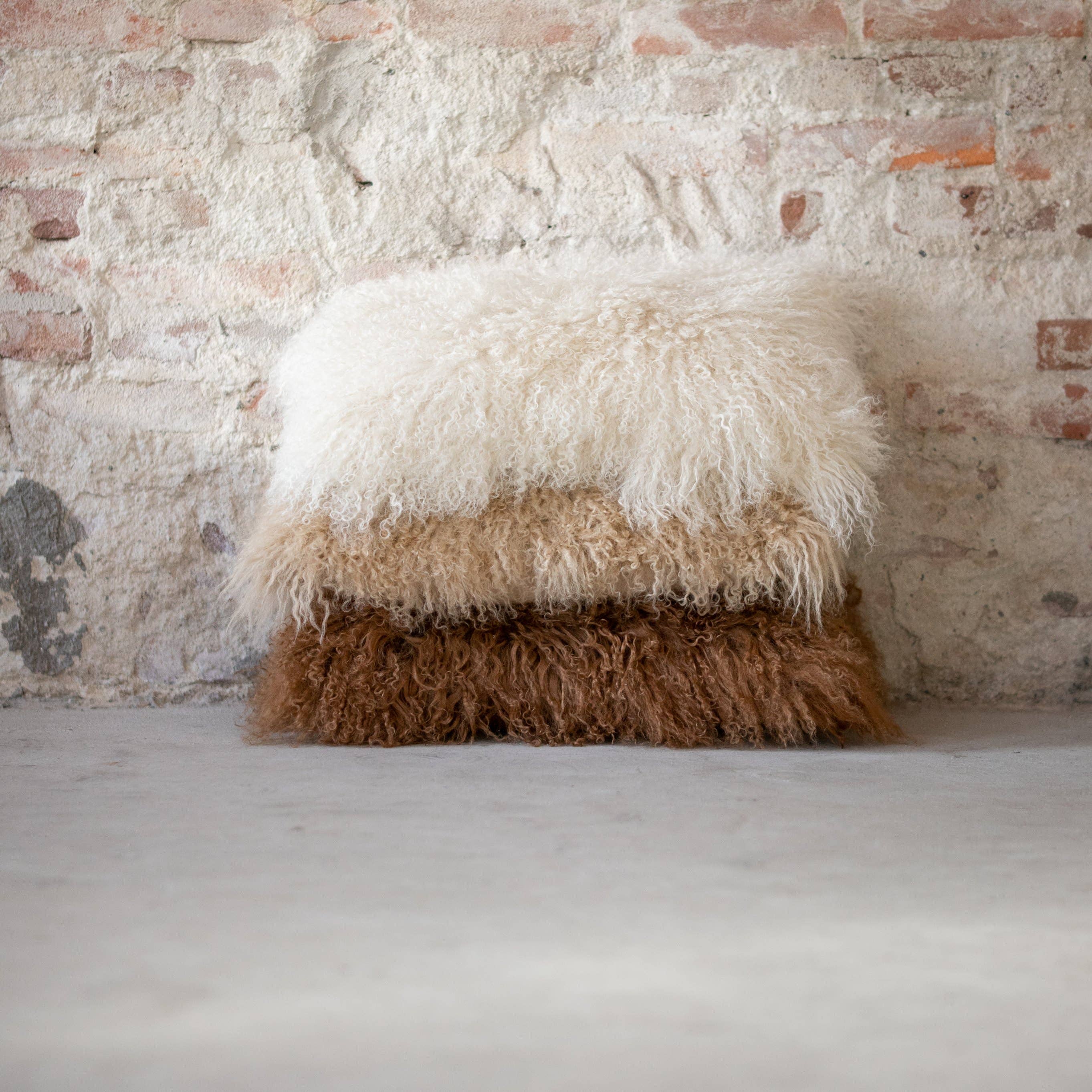 Van Buren - Wholesale Throw/Decorative Pillow - Tibetan sheepskin cushion 30x50cm | 14 colors15