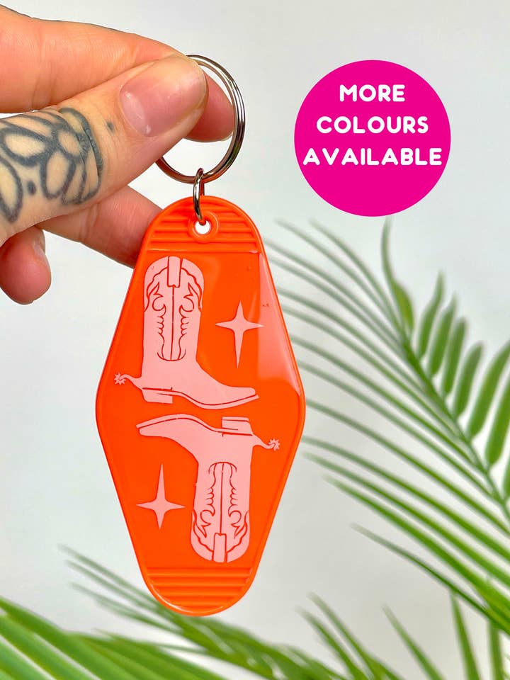 Cowboystøvler motel nøglering i forskellige farver for engroshandel hos Buba Goods