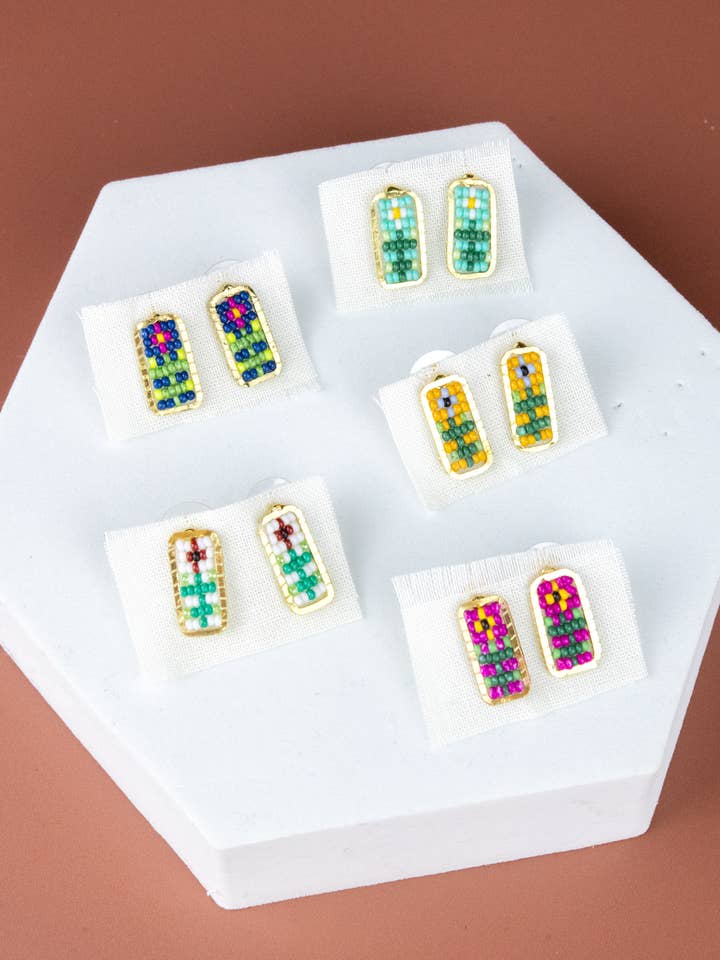 Daisy Tapestry Posts for wholesale by Mountain Maiden Co.