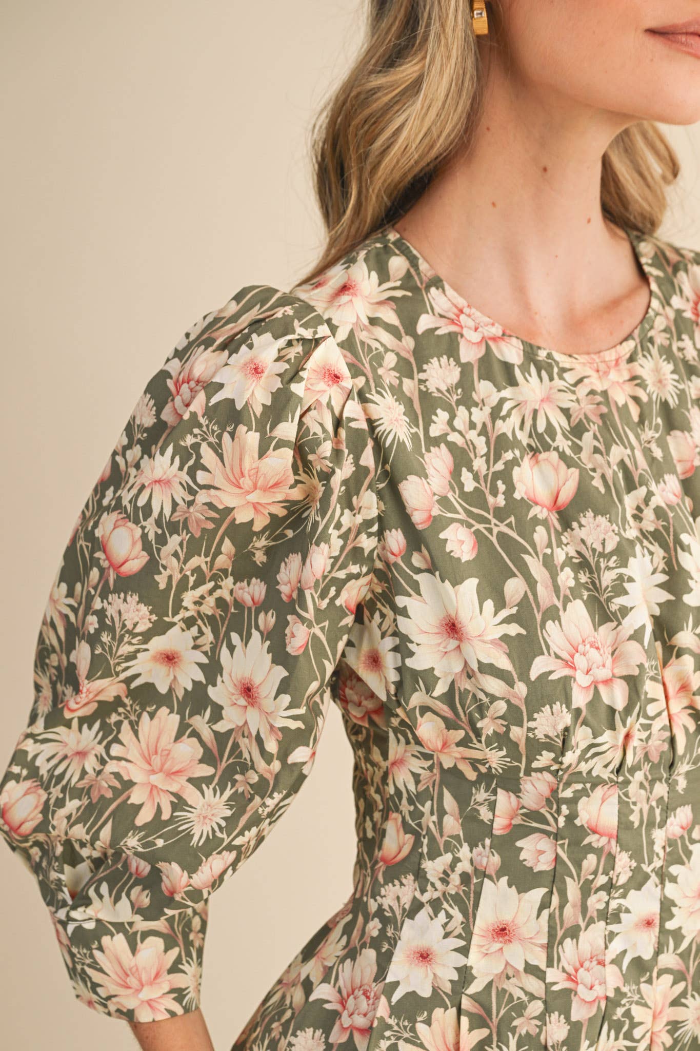 &MERCI - Wholesale Dress - Women's - FLORAL PRINT PLEATED WAIST MIDI DRESS MDR447714