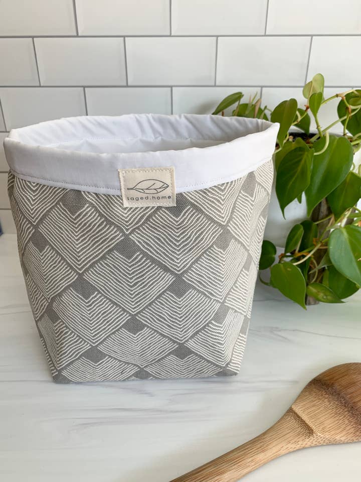 Le panier de comptoir réutilisable pour la vente par Saged Home