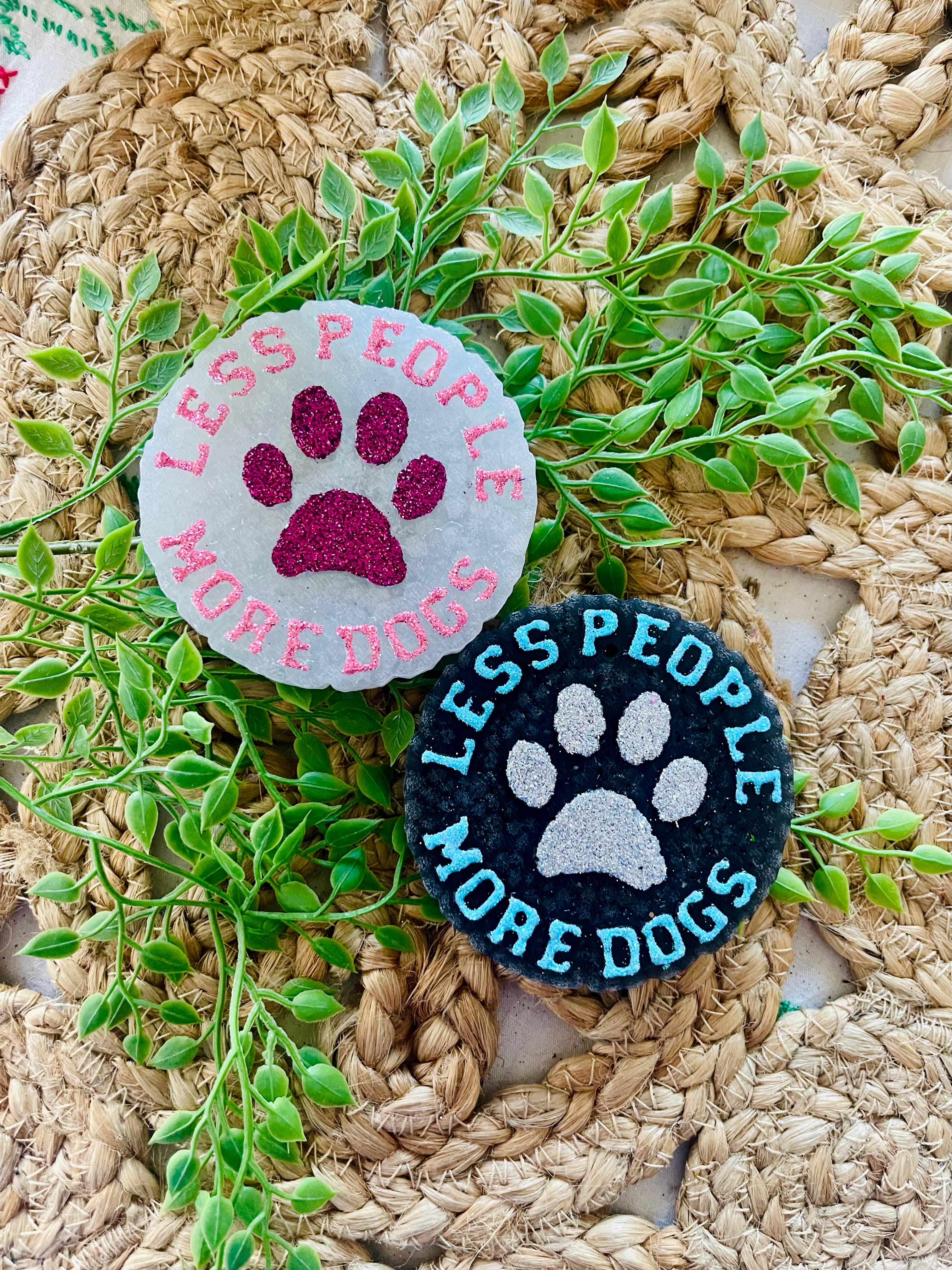 Stay Fresh’ies Air Fresheners – Engroshandel Luftfrisker til bilen – til kvinder – Færre mennesker Flere hunde Bil Freshie 6