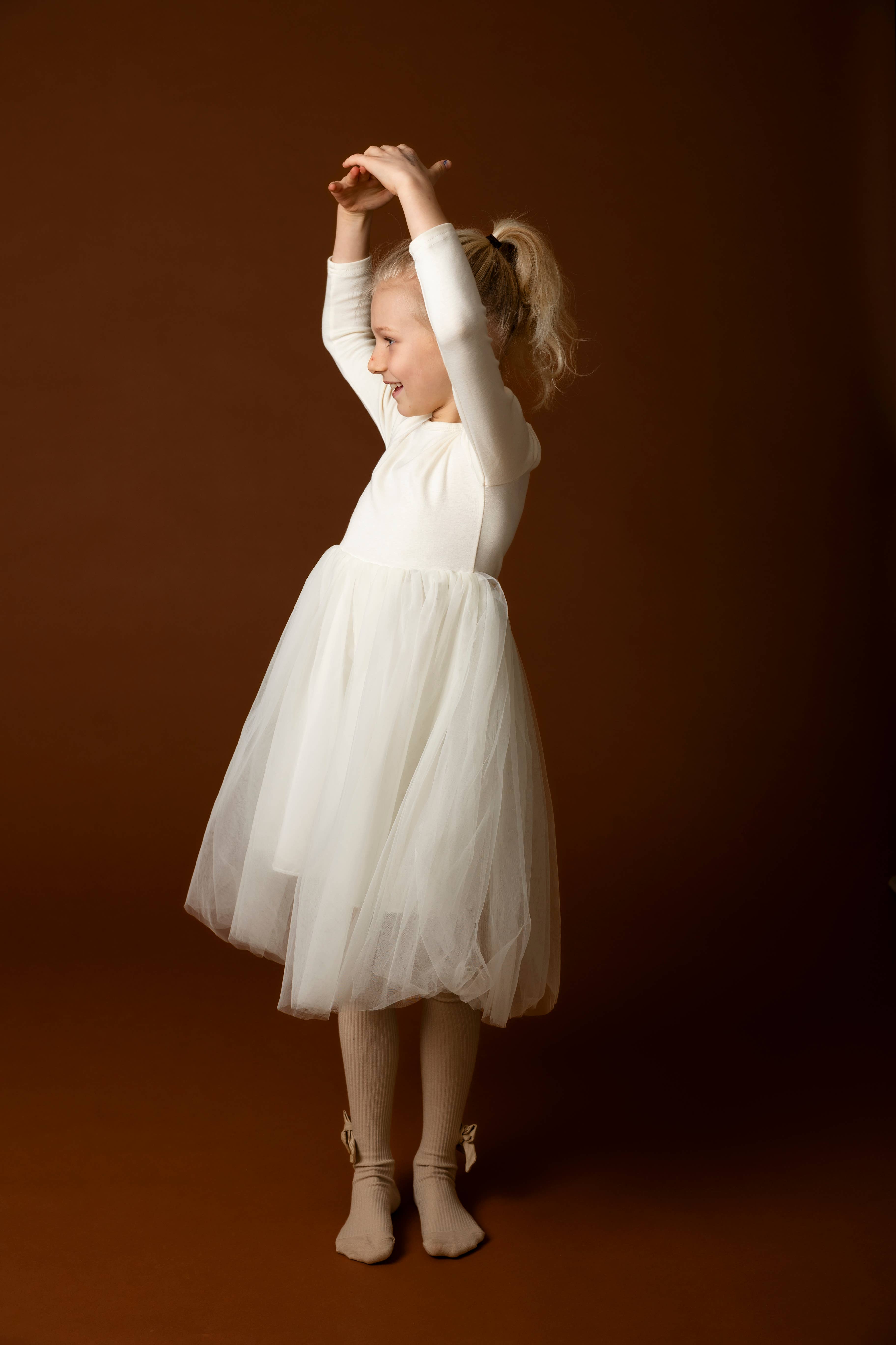 Annie & Charles – Engroshandel Kjole - Børn – Annie & Charles® SVEA kjole i tyl2