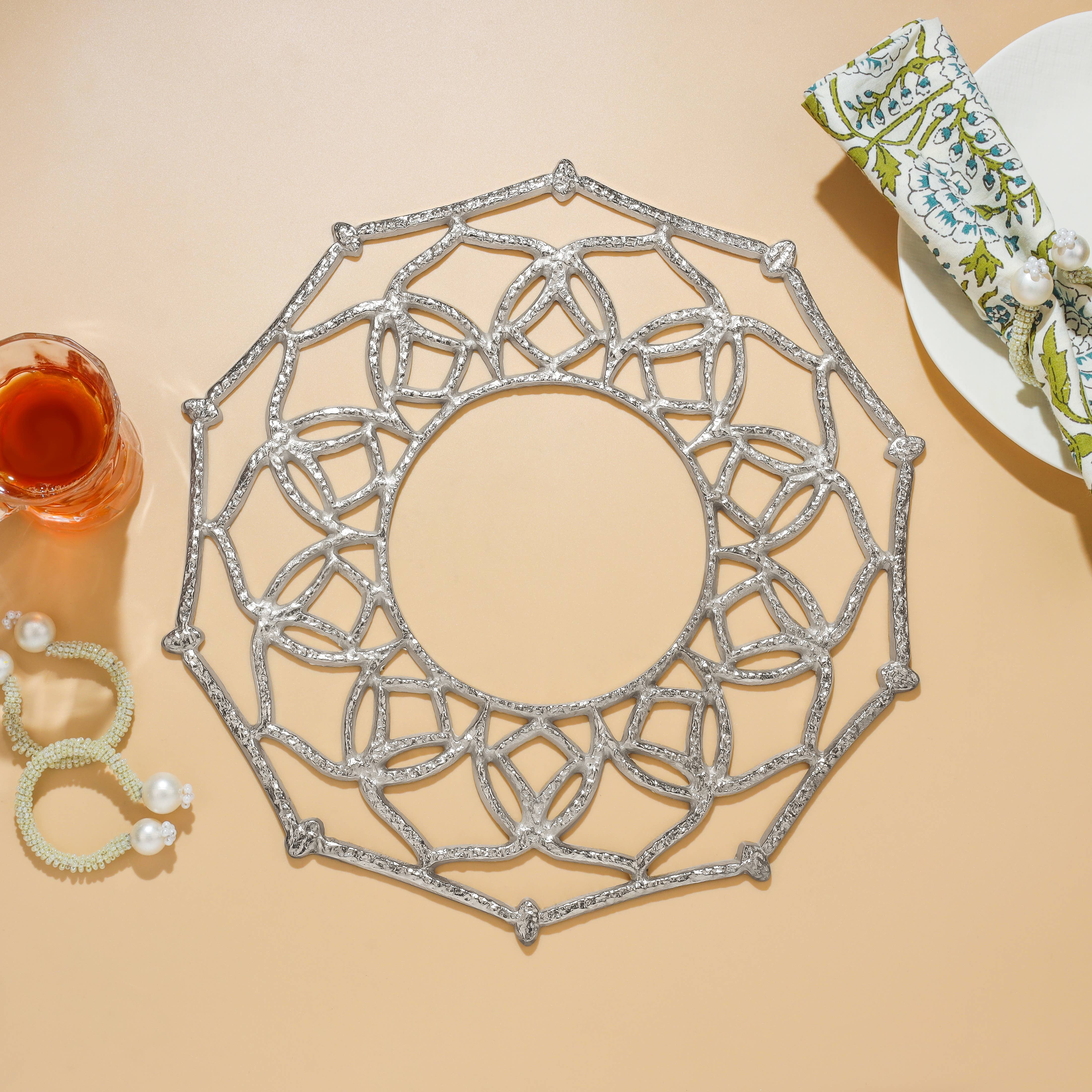 Tiramisu - Wholesale Charger Plate - Silver Shimmer Metallic Charger Plate 0