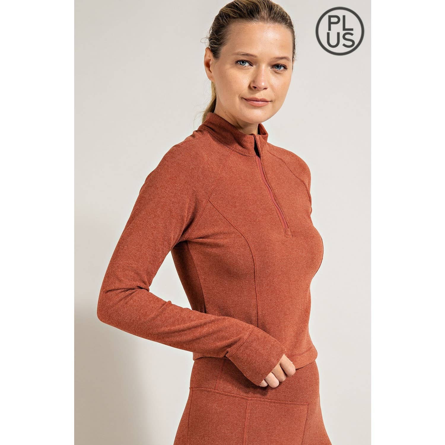 Rae Mode - Vente Chemise – femme - HAUT CÔTELÉ À MANCHES LONGUES ET COL MONTANT BROSSÉ DE GRANDE TAILLE30