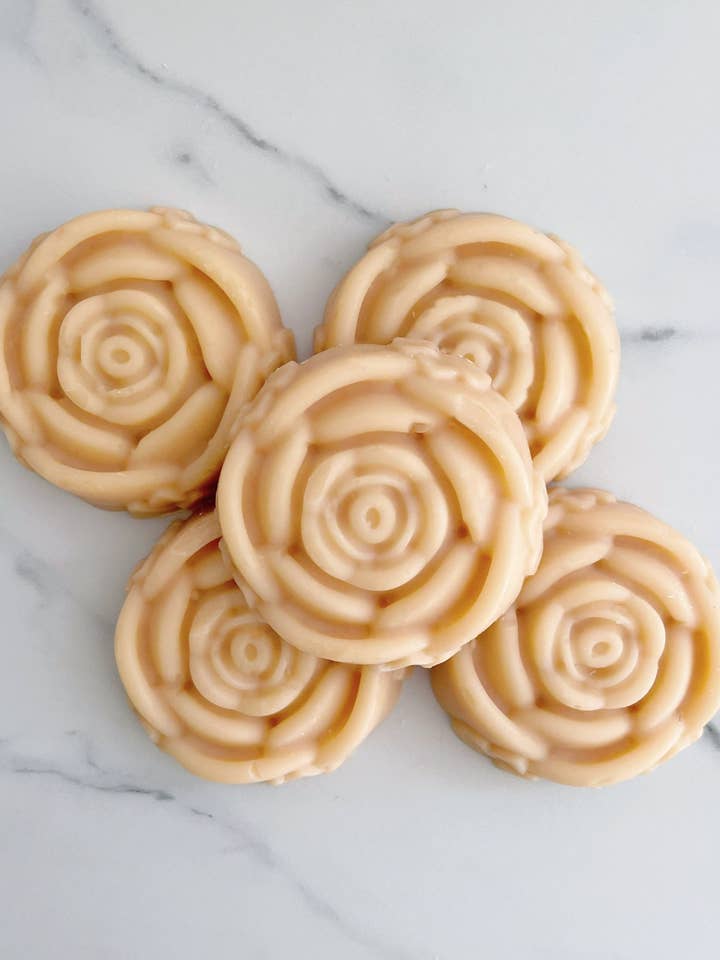 Artisan Luxury Soap Bar - Oat-milk, Honey & Oats | Cold Process Soap | Honey Soap | Milk Soap | Gentle Soap | Neutral Scented Soap | for wholesale by Daisy Mountain Company