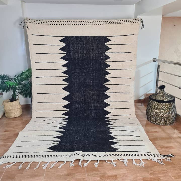 Authentic Hand-Knotted Beni Ourain Wool Rug 200× 300 cm 15 for wholesale by Maroccarpets Poufs and pillows wholesale +31648976894