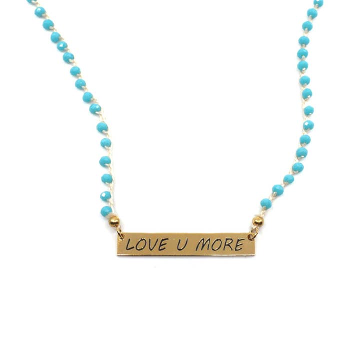 Collier en perles Love U More plaque pour la vente par Love You More