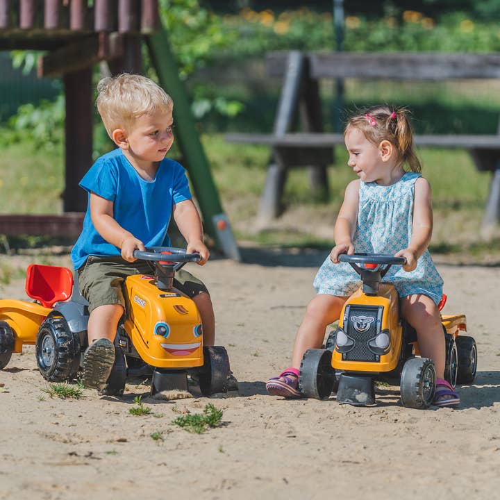 American Hobbies & Merchandising - Wholesale Bike/scooter – Kids - Case CE Tractor with Trailer & Access, Push Ride-on 1-3 Y5