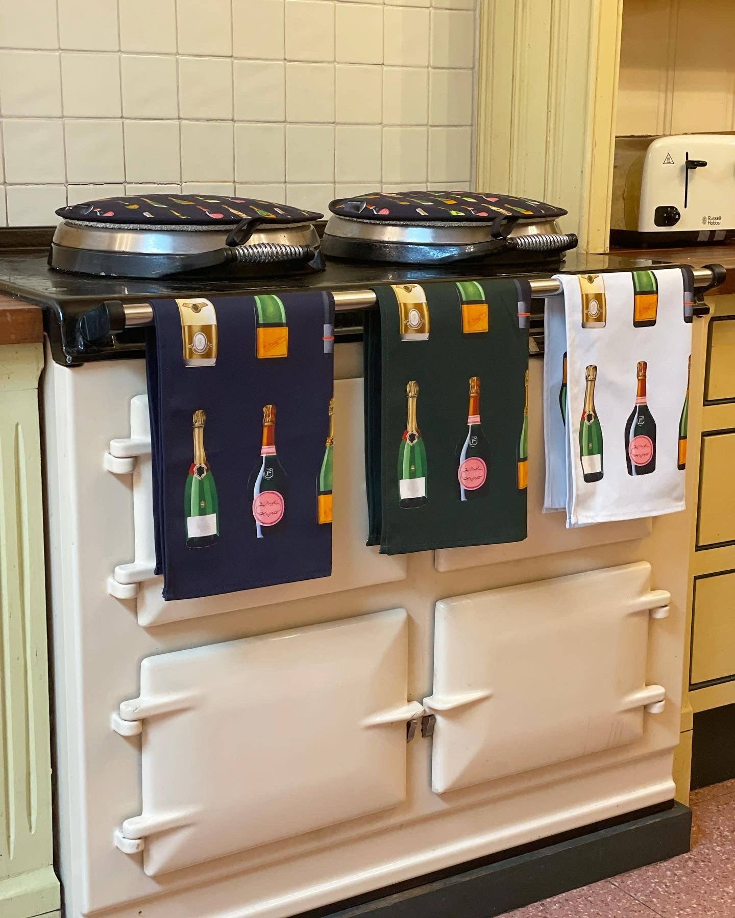 Jessica Anderton Designs Limited – wholesale Tea towel – Champagne and Fizz Tea Towels  (Best-Seller)5