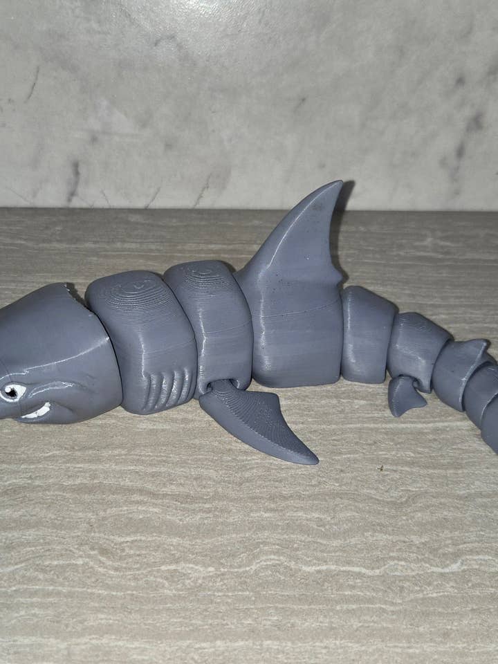 Grande squalo bianco stampato in 3D | Statuetta articolata | Flexi Animal per la vendita all'ingrosso da parte di Cosmic 3D Creations