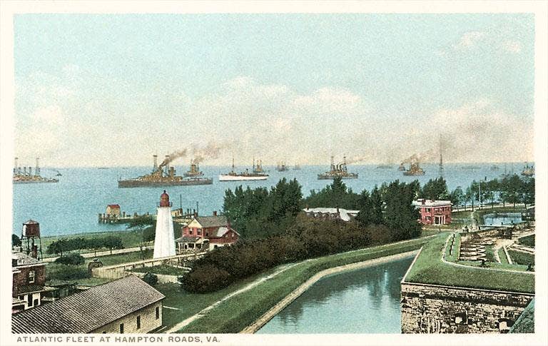 Found Image Press - Wholesale Postcard - Postcard VA-453 Harbor, Hampton Roads0