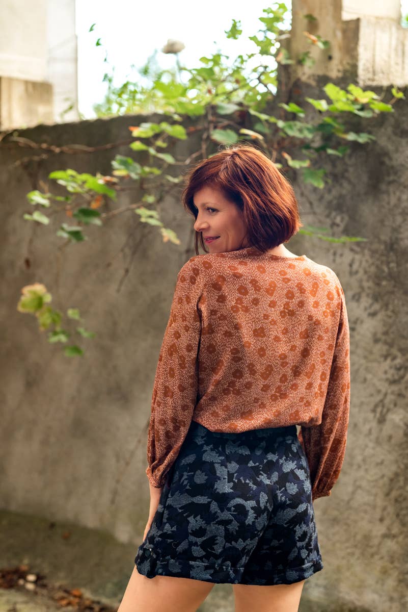 Eglantine et Zoé – wholesale Fabric – Punti Caramel Viscose Poplin Fabric5