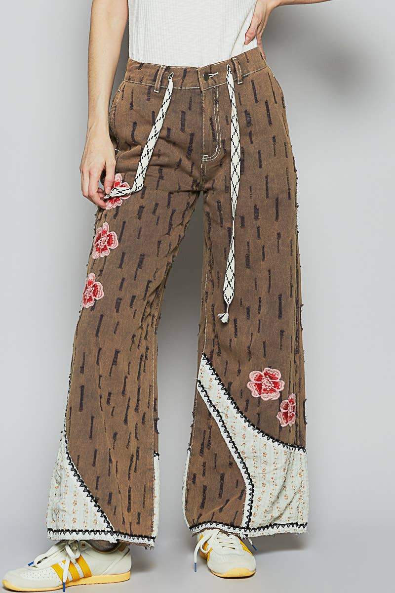Pol Clothing - Wholesale Jeans - Women's - Floral patches embroidery elastic band casual pant10