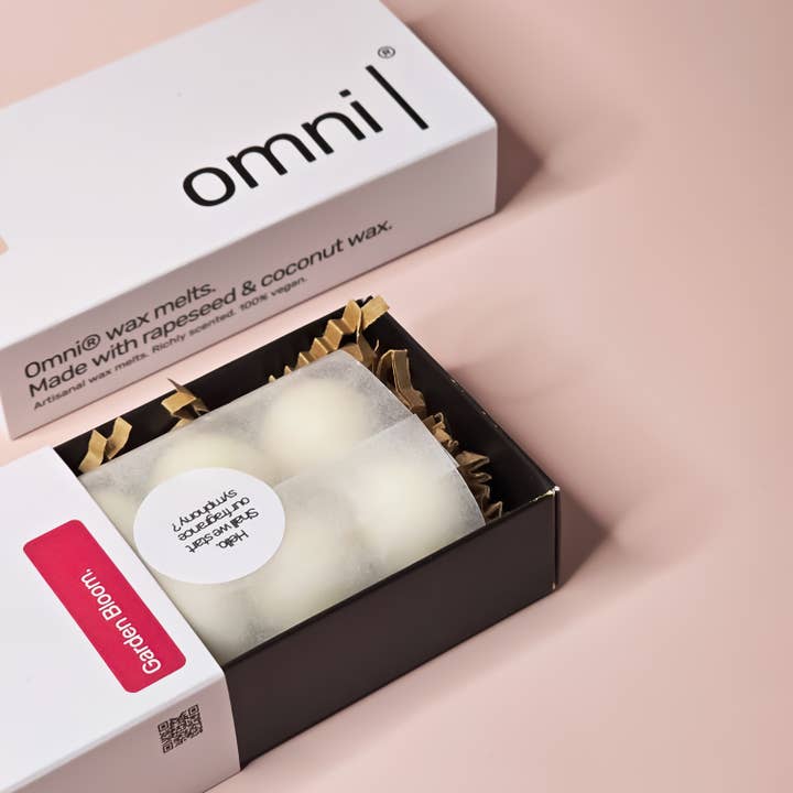 Fondants de cire Garden Bloom - Pivoine, Feuille de Violette + Ambre pour la vente par Omni®