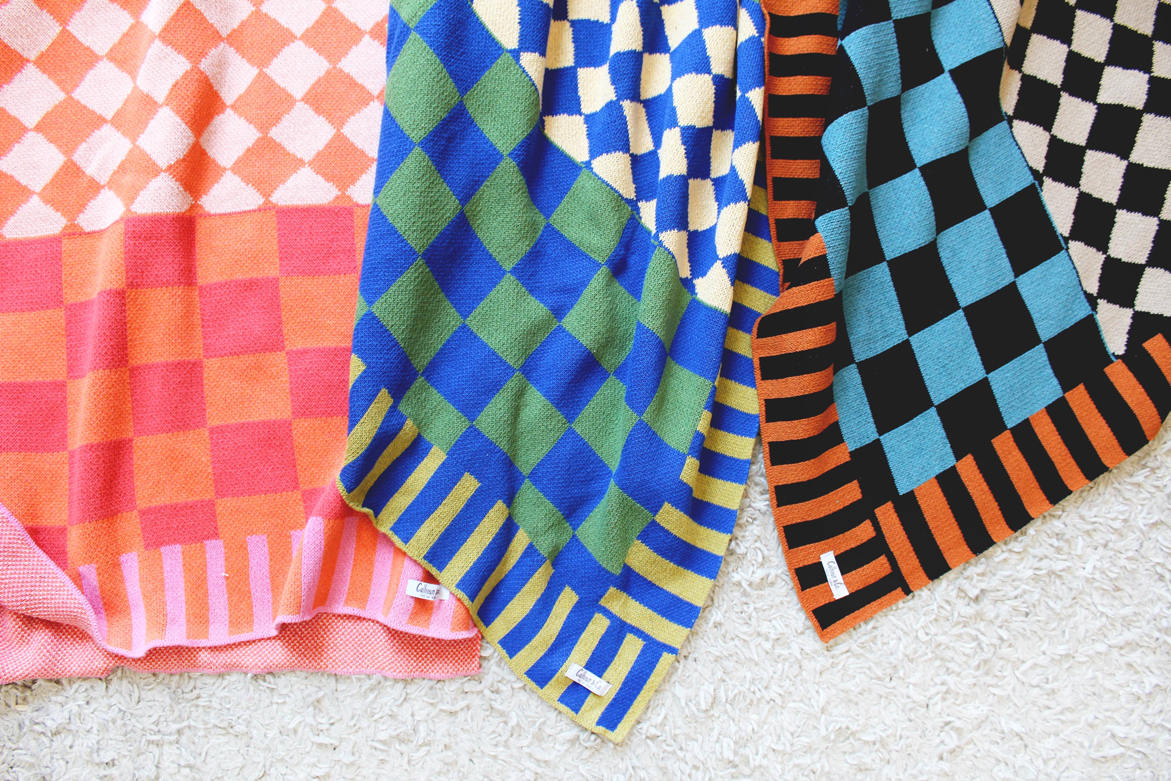 Calhoun & Co. - Wholesale Throw blanket - Diamond Checkerboard Pattern Mix & Match Knit Throw Blanket3