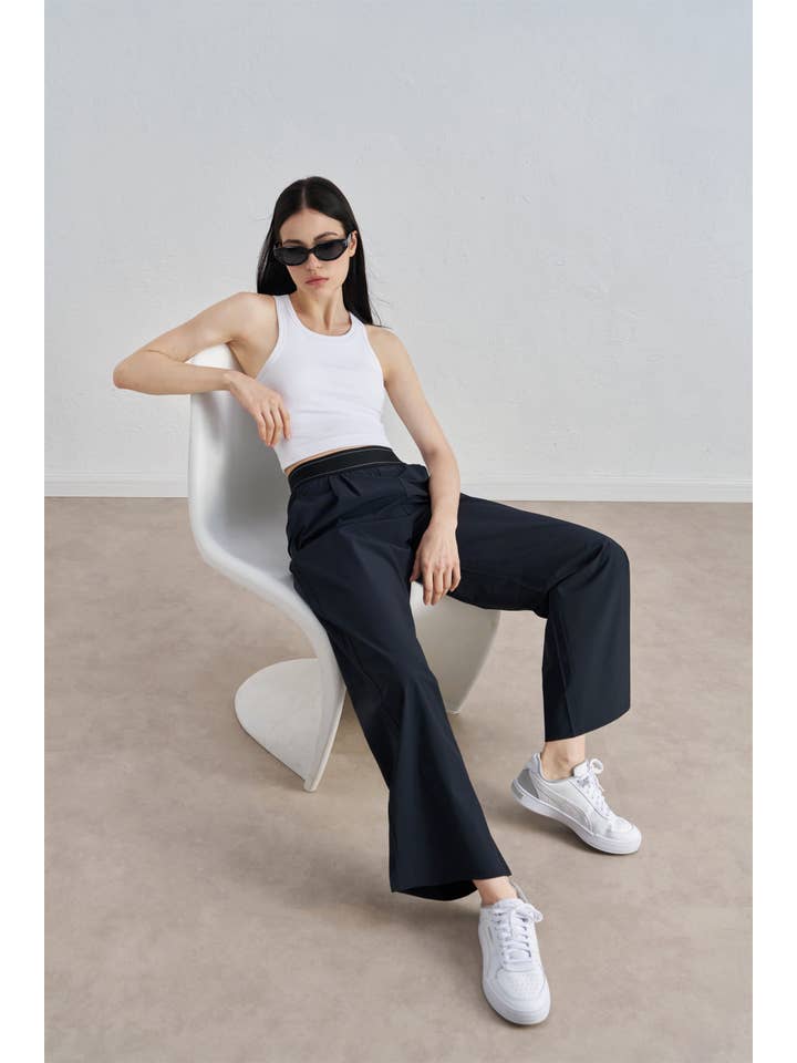 91thelabel - Wholesale Athletic Pants - Women's - Blair Contrast Waistband Ultra Relaxed Wide-Leg Active Pant7