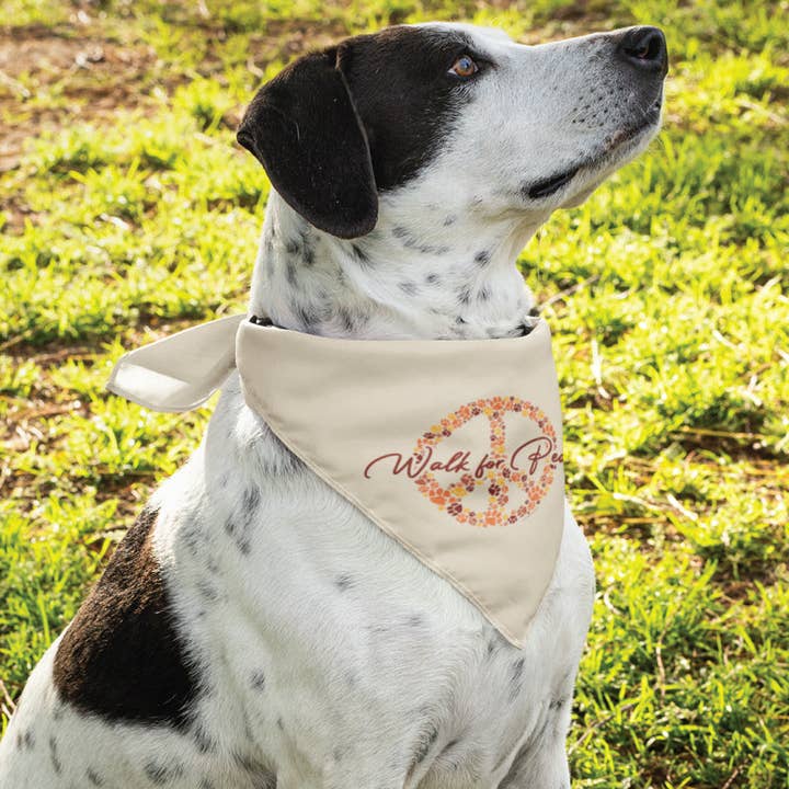 Paseo por la Paz Patas - Pañuelo para Perros para venta al por mayor de Teddy the Dog
