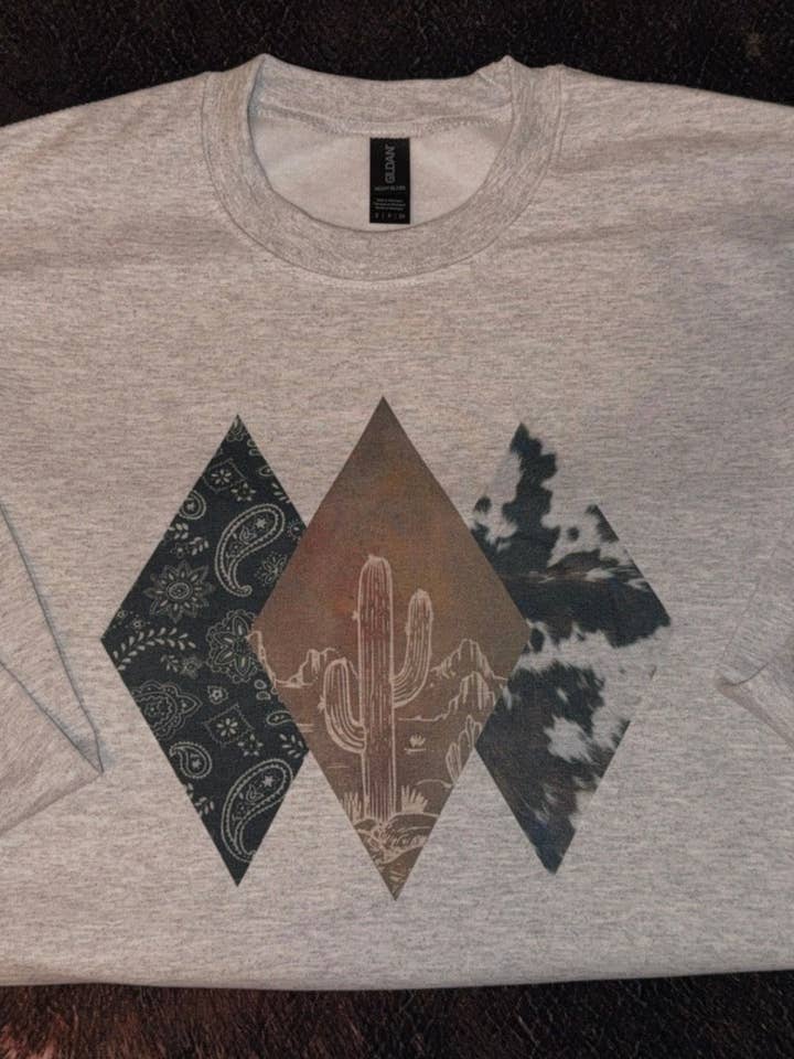 Imprimé cactus et vache pour la vente par Rustic Revival Boutique