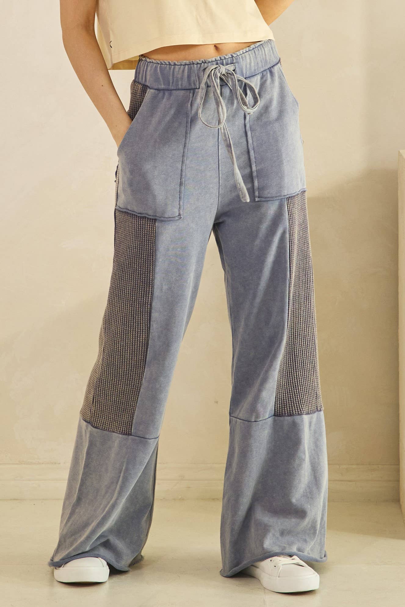 Sage + Fig - Vendita all'ingrosso Pantalone - Donna - PANTALONI A ZAMPA CON PANNELLI LAVATI VINTAGE (SP7618)12