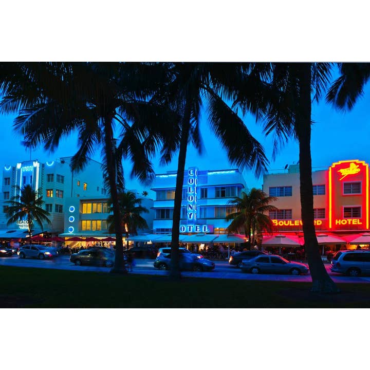 Affiche d'art photo Ocean Drive la nuit South Beach Miami Floride pour la vente par Gotham Gifts