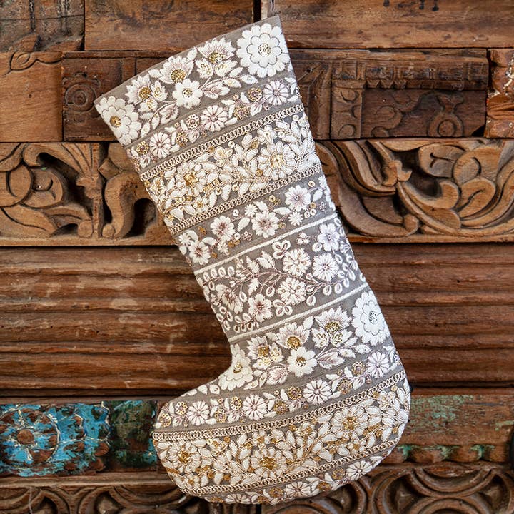 Calza Bel Canto - Mocha per la vendita all'ingrosso da parte di April Cornell