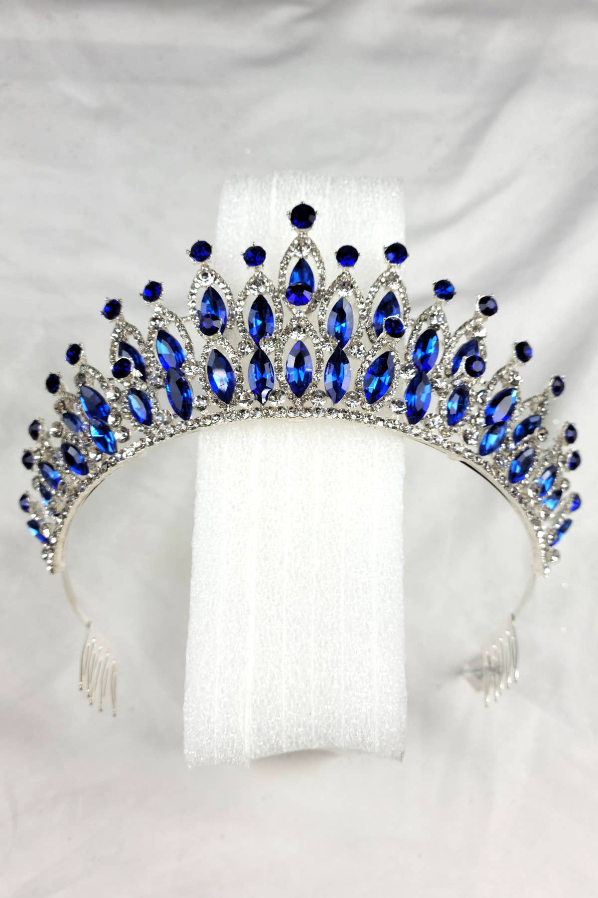 Chicas - Wholesale Tiara - Women's - Tiara with jewel rhinestones, one size fits all HT97412