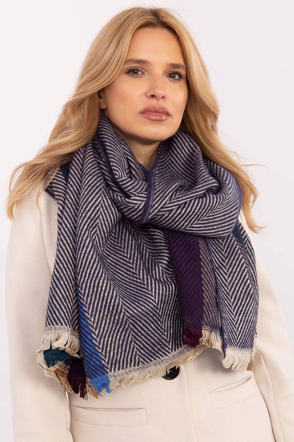 Lieber Deem Marktplatz - Wholesale Scarf - Women's - Scarf Model 206037 AT17