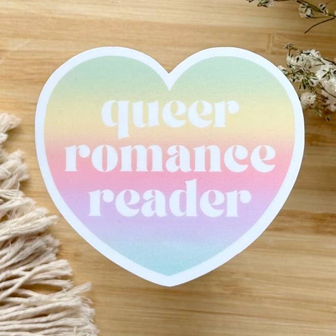 Lecteur de romance queer arc-en-ciel pastel | Produits dérivés littéraires pour la vente par Maarte by Jan