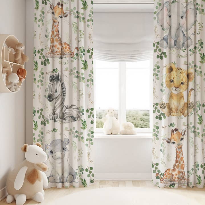 Groenvoorziening met Safari Babies verduisteringsgordijnen voor wholesale door Empowering Decor