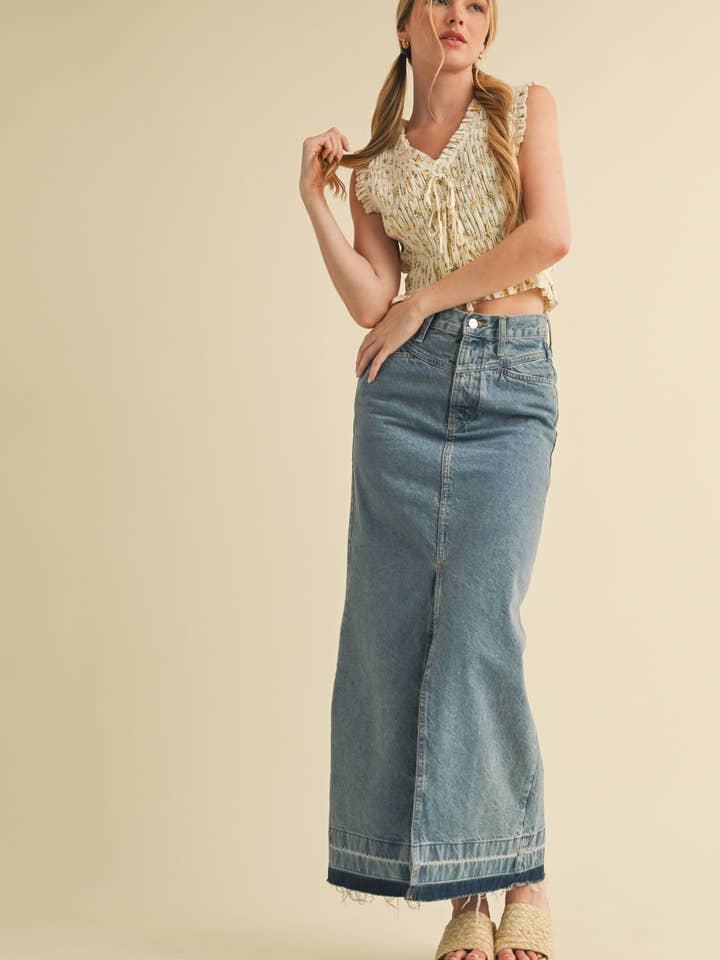 &MERCI - Wholesale Blouse - Women's - SMOCKED RUFFLE TIE FRONT TOP MTP399416