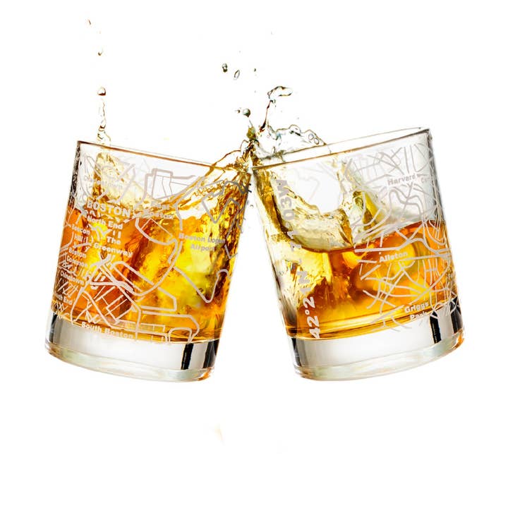 Verres à whisky Boston Etched Street Grid pour la vente par Greenline Goods