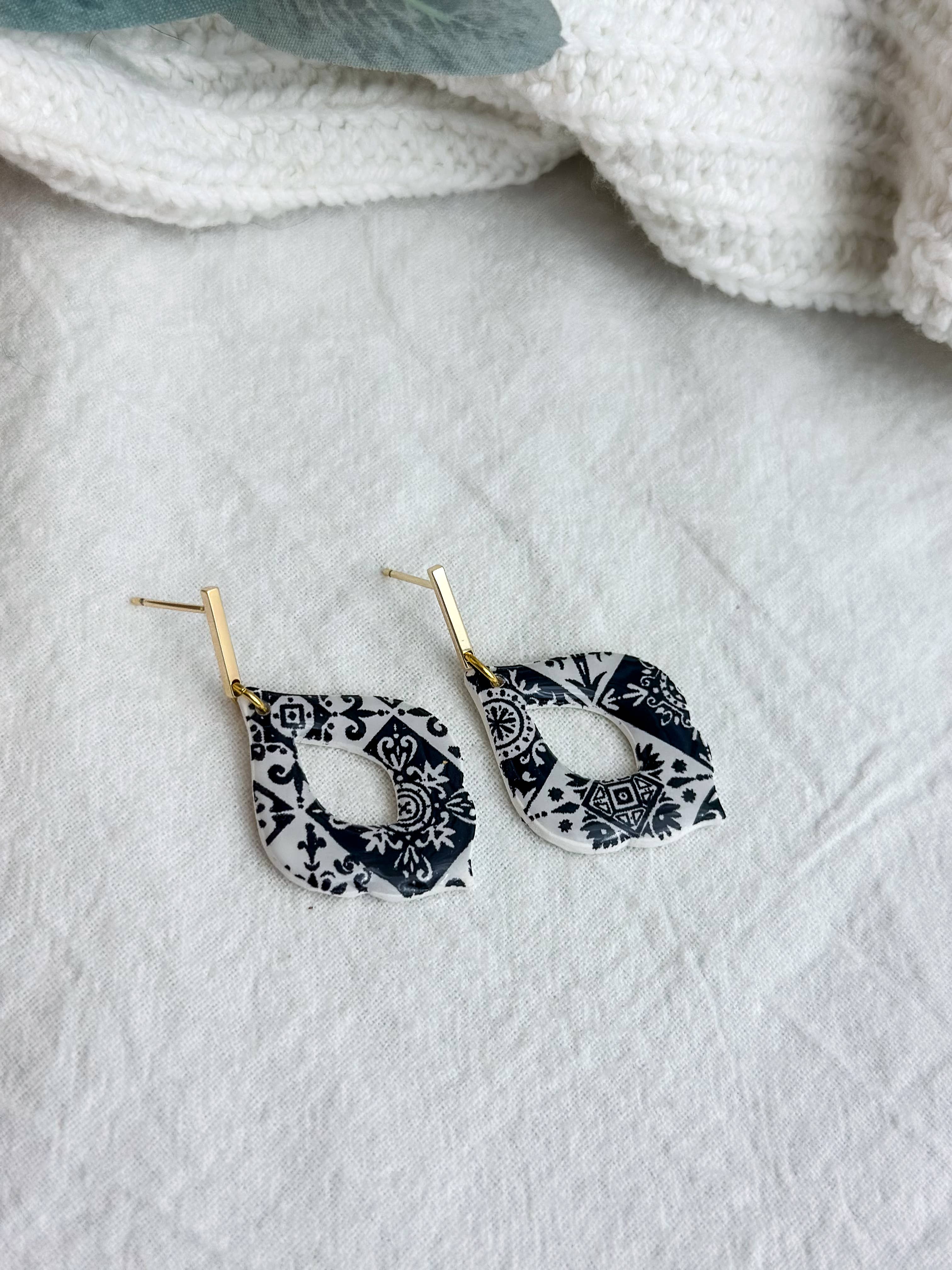 AnnaBanana - Wholesale Dangle Earrings - Jordan Dangle Earrings0