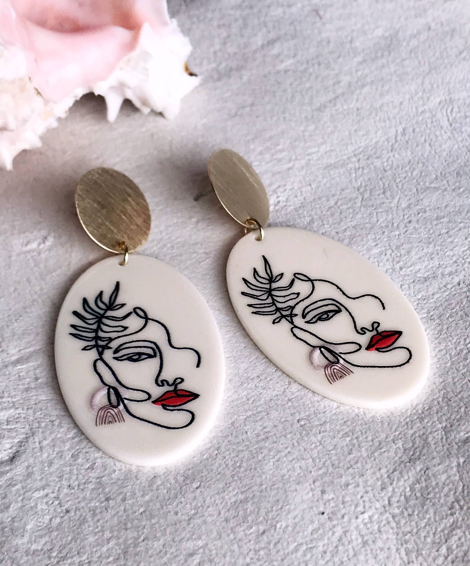 Pearl and Ivy Studio – wholesale Dangle earrings – Face earrings - vogue3