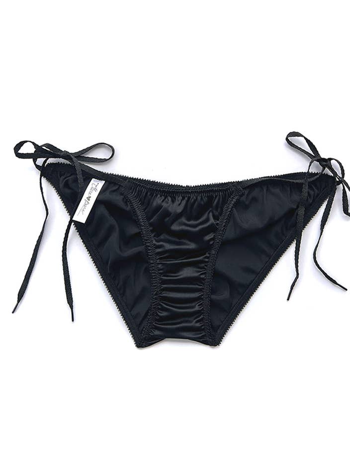 Culotte à nouer sur le côté en cardamine en soie noire | Charmeuse pour la vente par Clare Bare