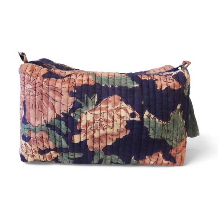 Printed cotton toiletry bag No. 101 for wholesale by Claire Beaugrand